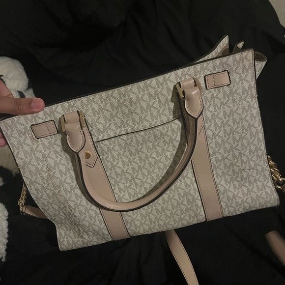 Michael Kors Purse - Picture 5 of 5